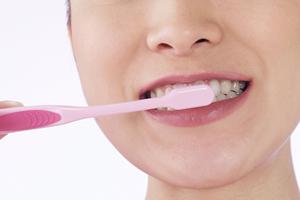 福岡市の歯科で口元を美しくする